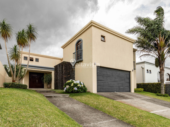 Casas Bosques de Altamonte