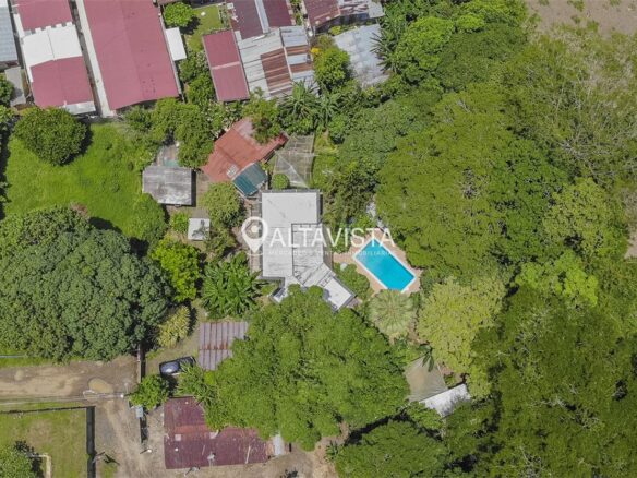 Terreno en Herradura Centro cerca del Automercado