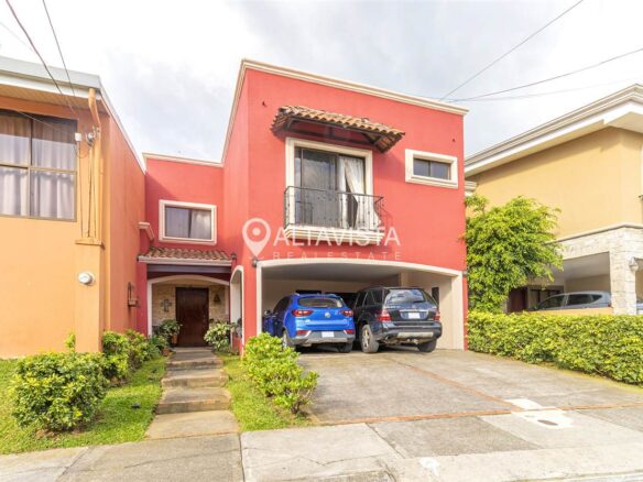 Condominio Lomas de granadilla Venta Casa