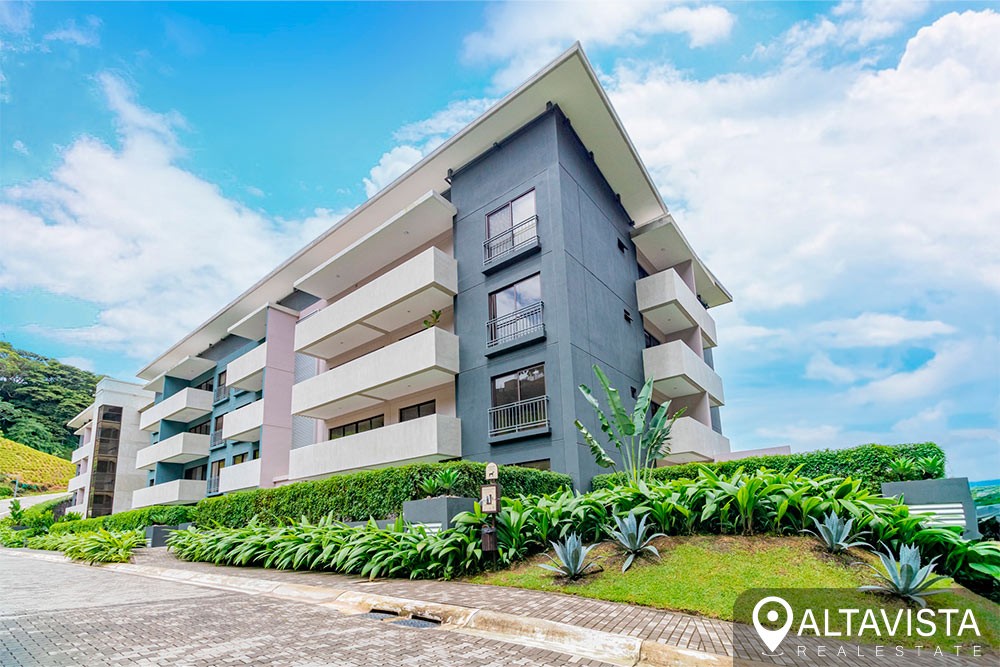 Condominio Nasara en Santa Ana