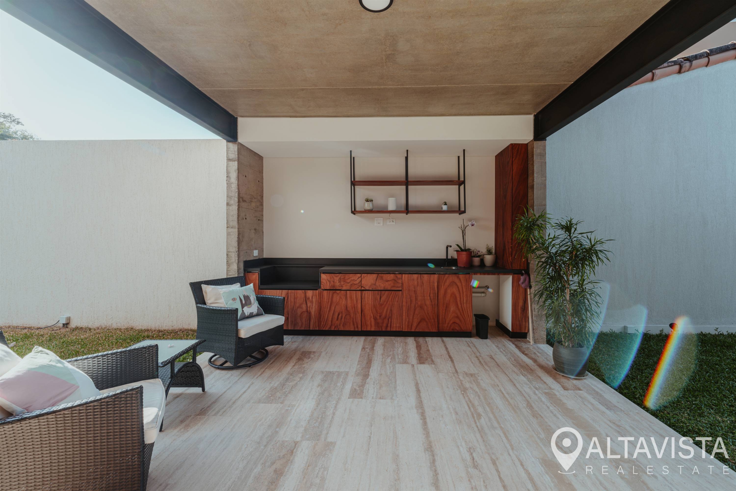 Alquiler de Casa en vía ciprés