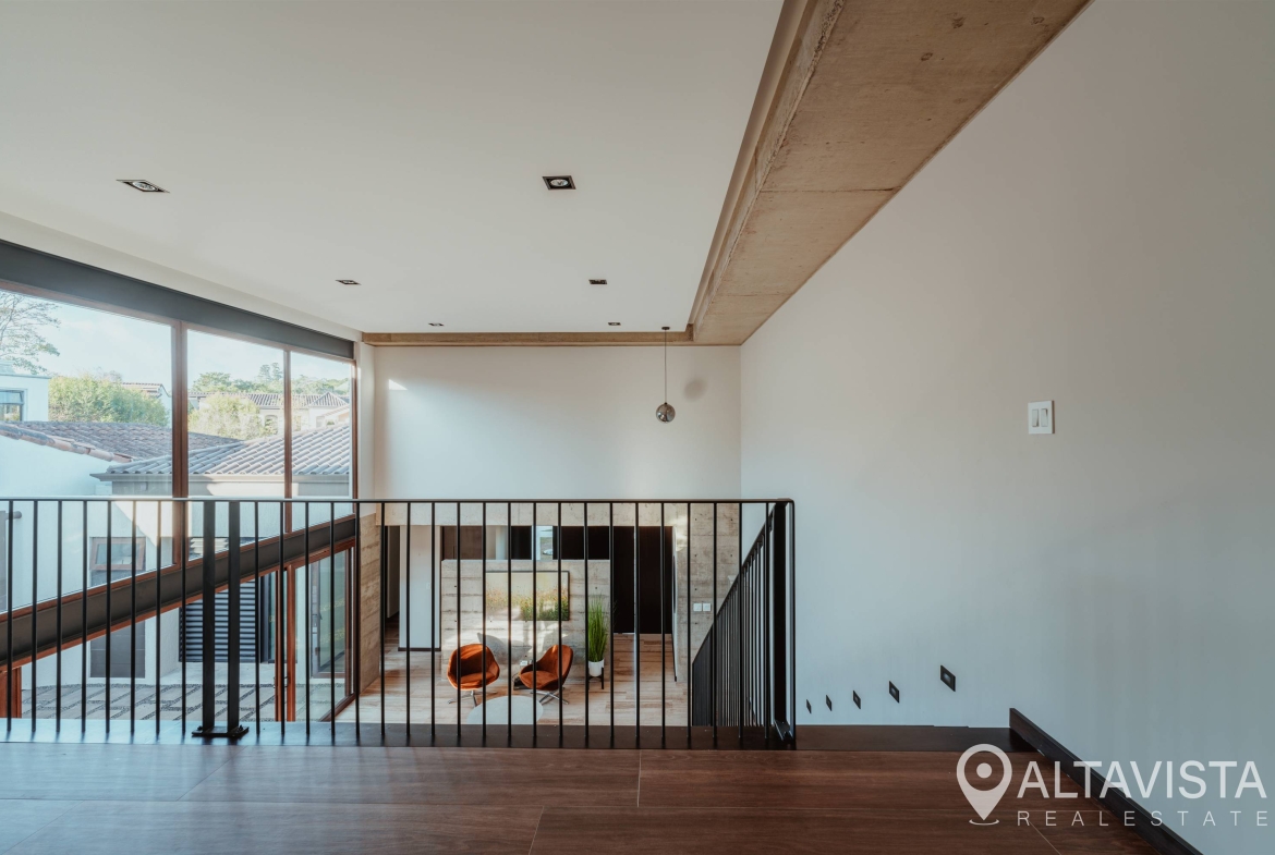 Alquiler de Casa en vía ciprés