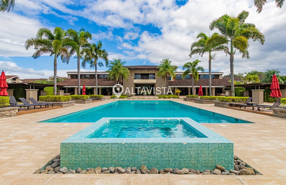 Amenidades Parque del Sol