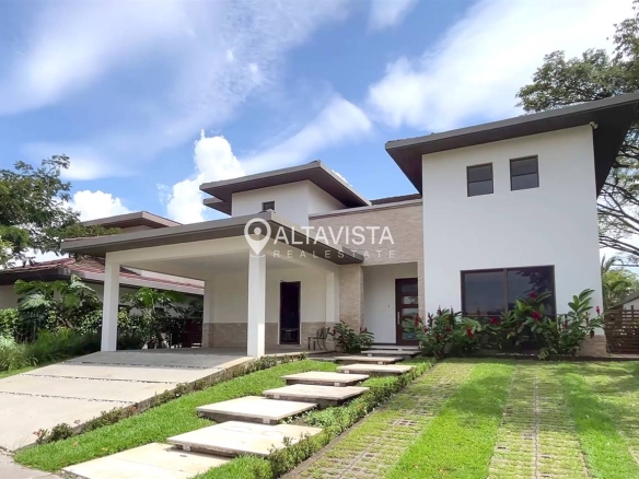 Condominio NYA Lindora