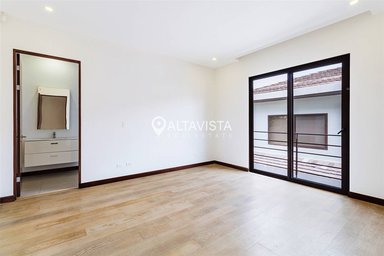 Condominio NYA Lindora