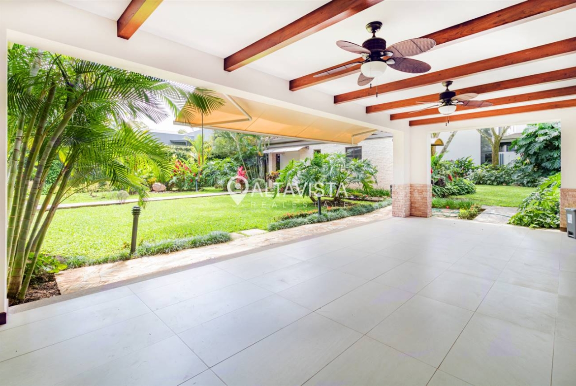 Condominio NYA Lindora