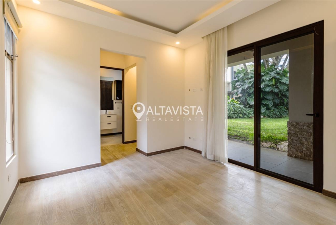 Condominio NYA Lindora