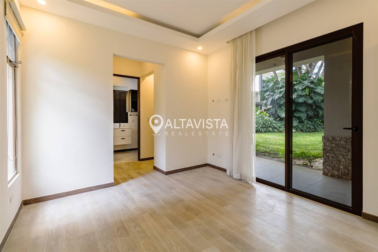 Condominio NYA Lindora