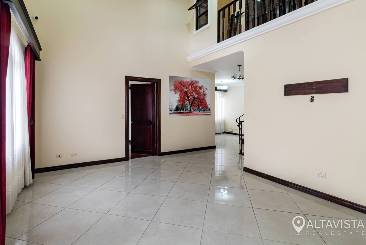 Condominio en Pinares de Curridabat