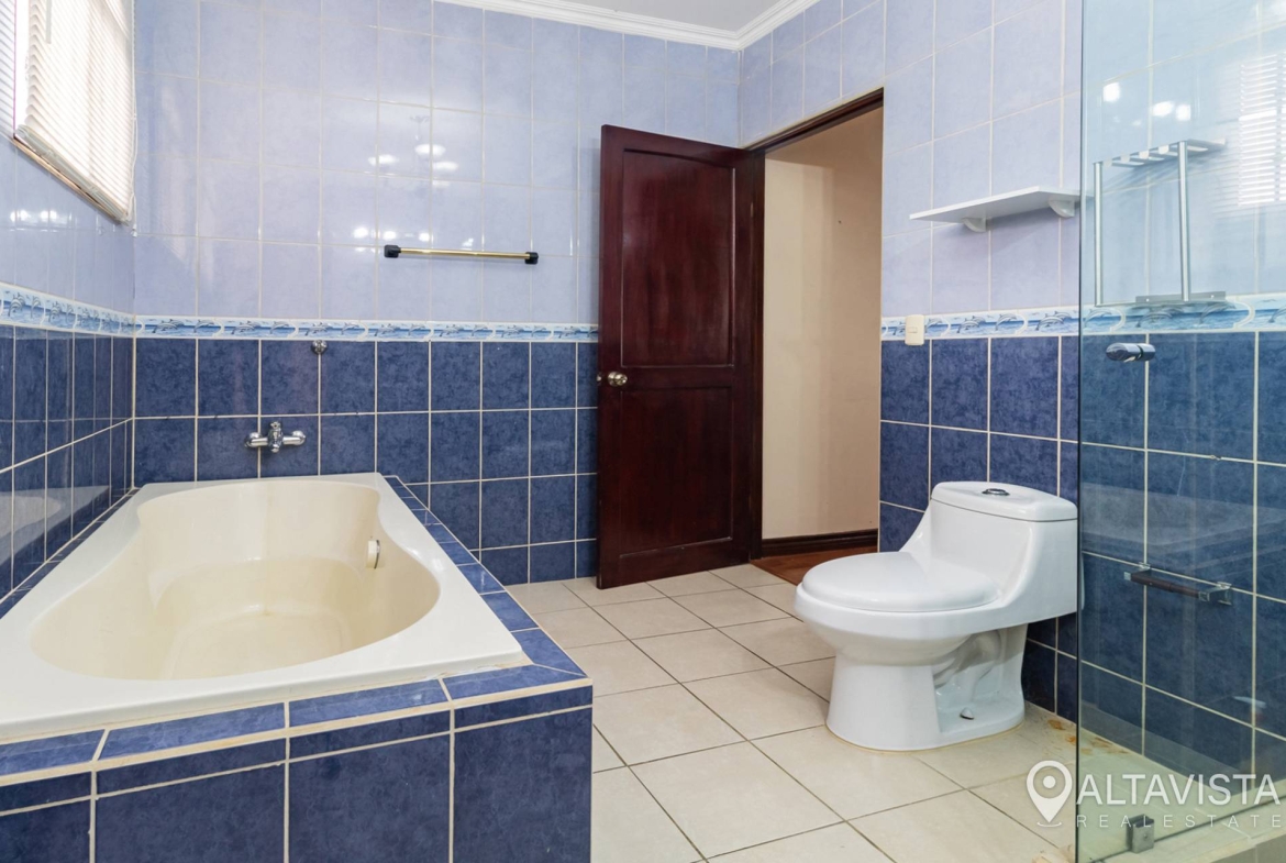 Condominio en Pinares de Curridabat