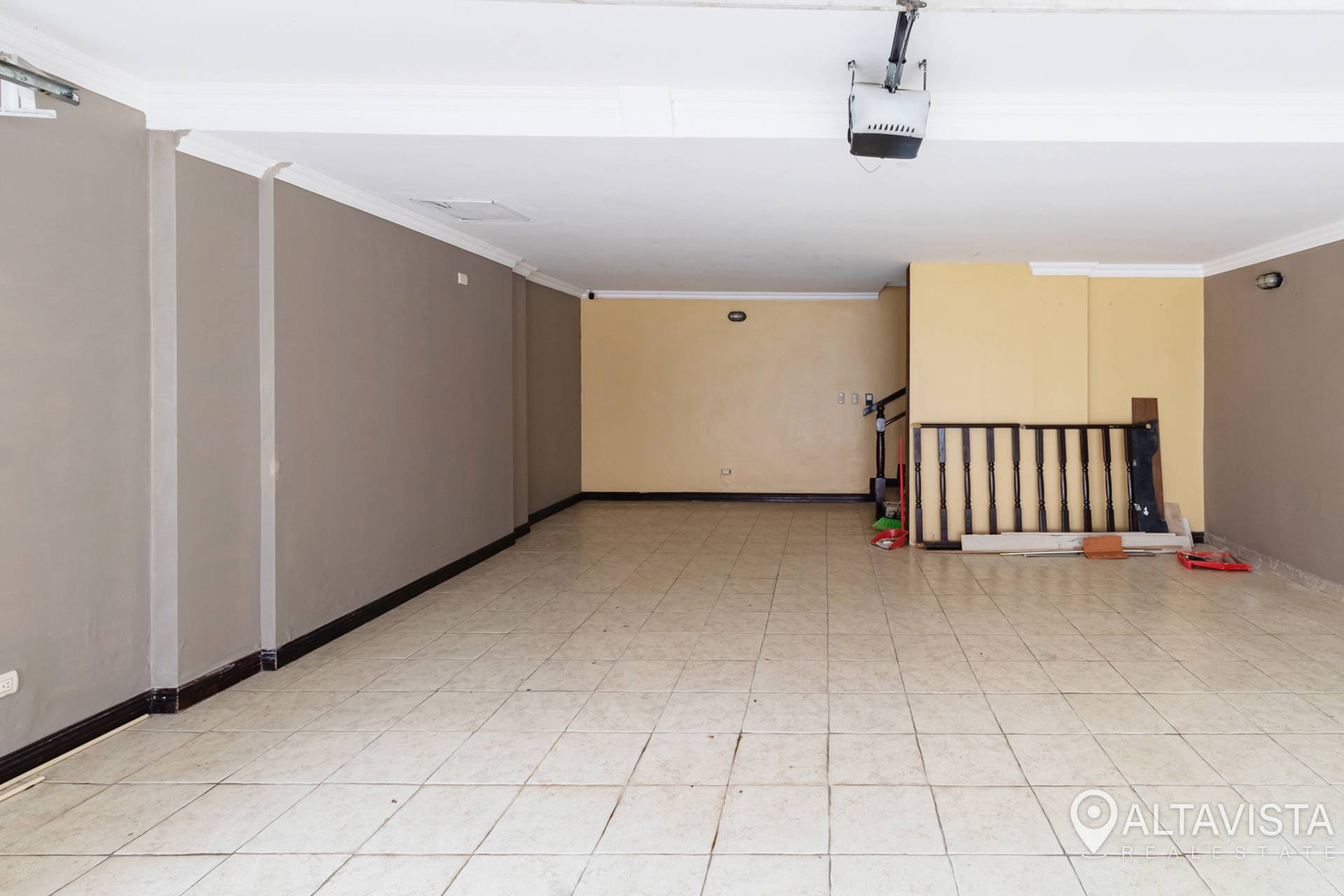 Condominio en Pinares de Curridabat