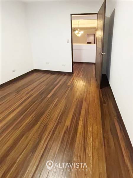 Condominio en La Sabana