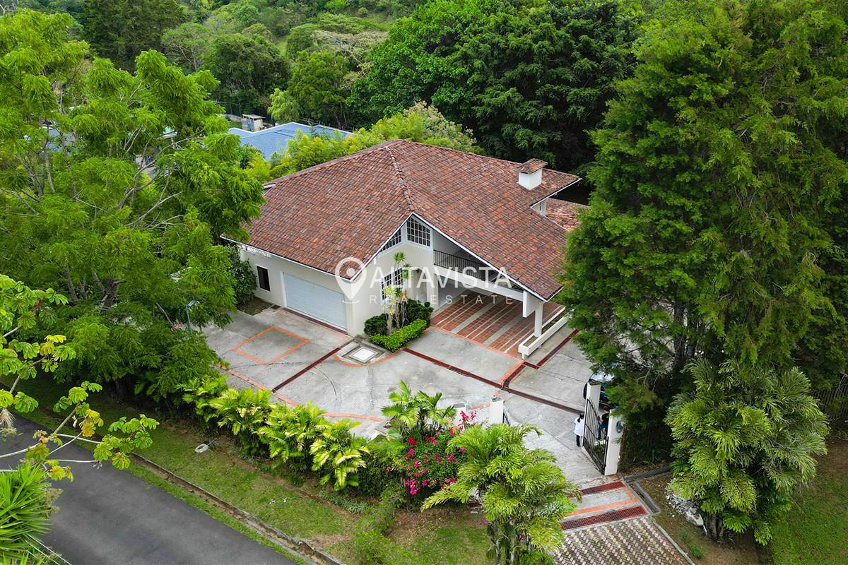 Casa en Venta Residencial Apacibles Valles