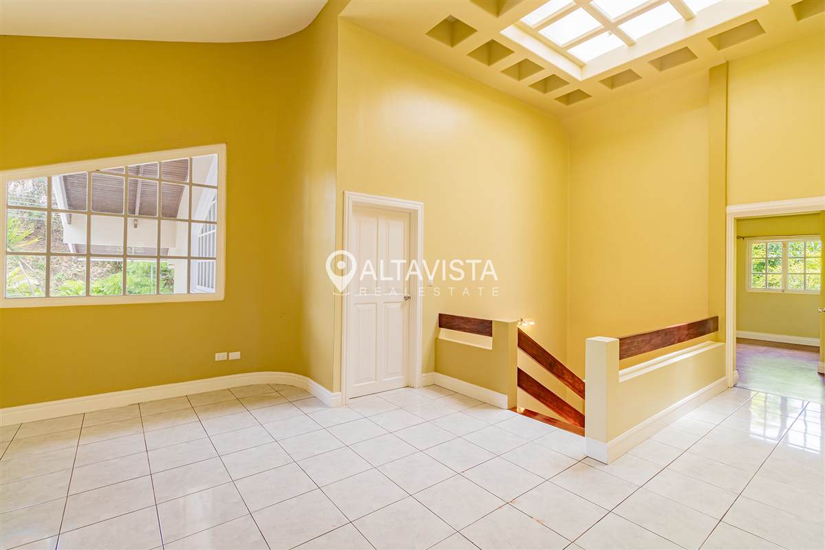 Casa en Venta Residencial Apacibles Valles