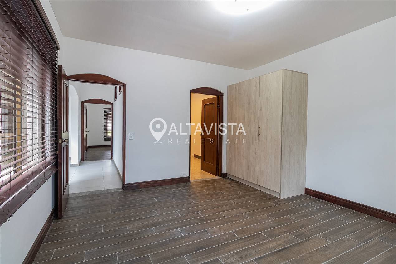 Casa en condominio Vía Ciprés