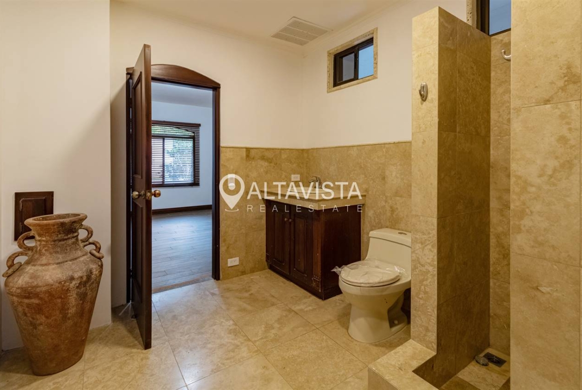 Casa en condominio Vía Ciprés