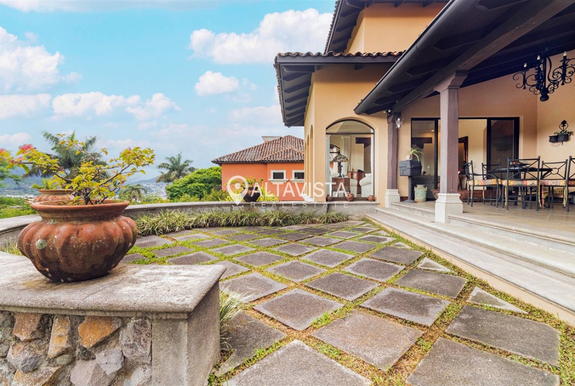 Casa en venta Guayacan real