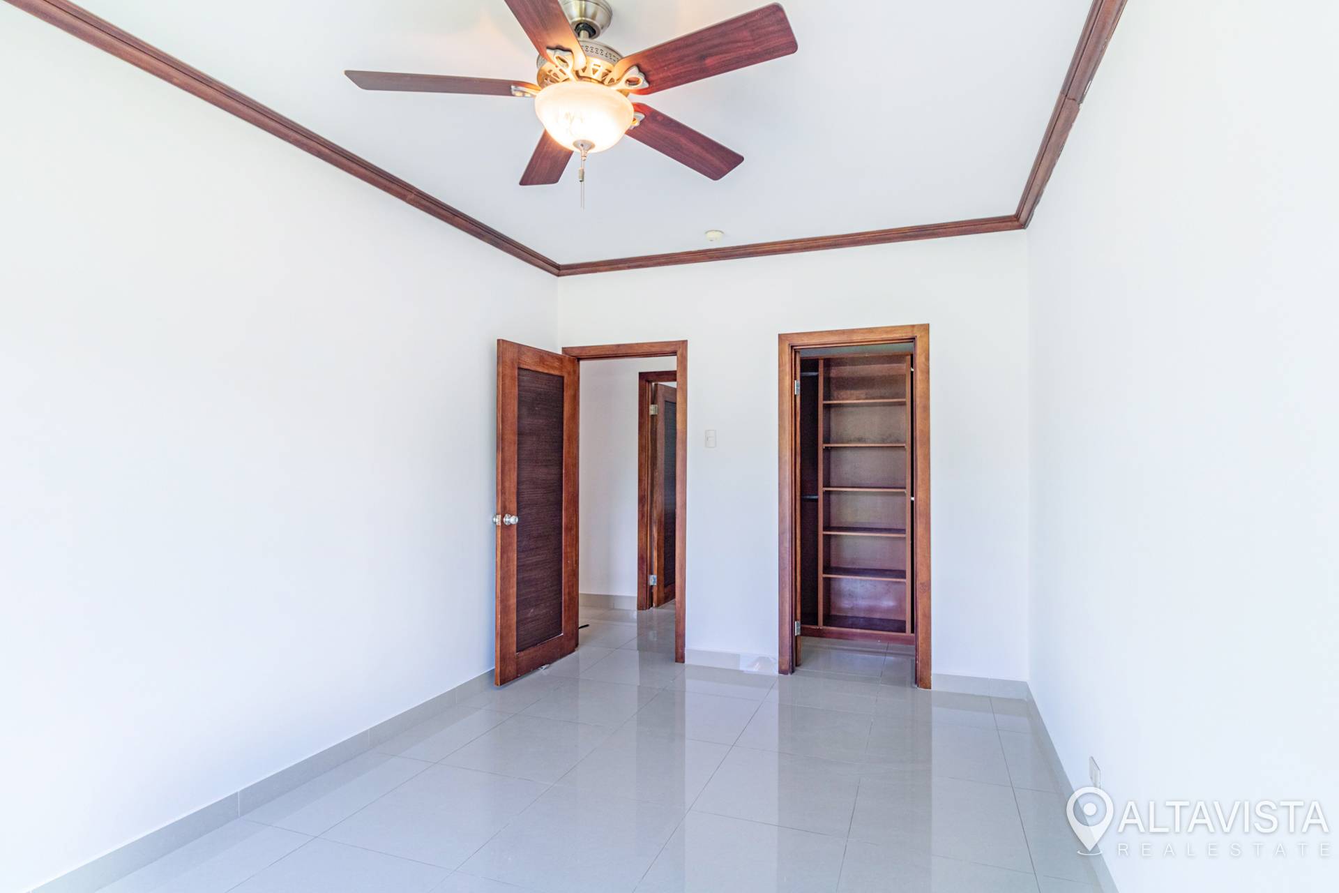 Casa en venta condominio valle del sol