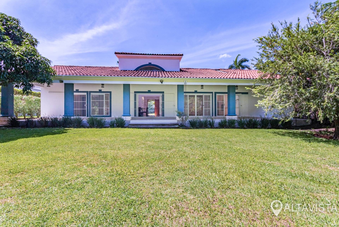 Casa en venta condominio valle del sol