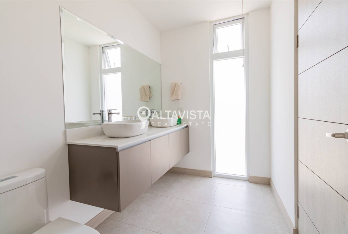 Condominio Guachipelin 310