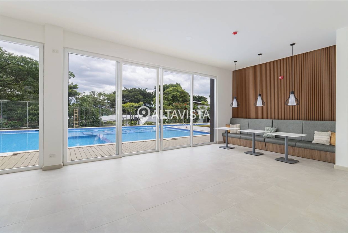 Condominio Nasara en Santa Ana