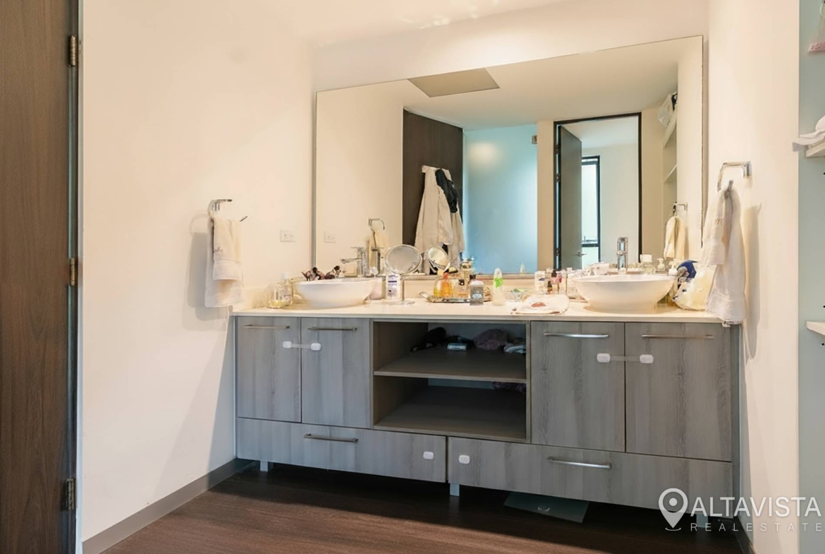 Condominio en Santa Ana