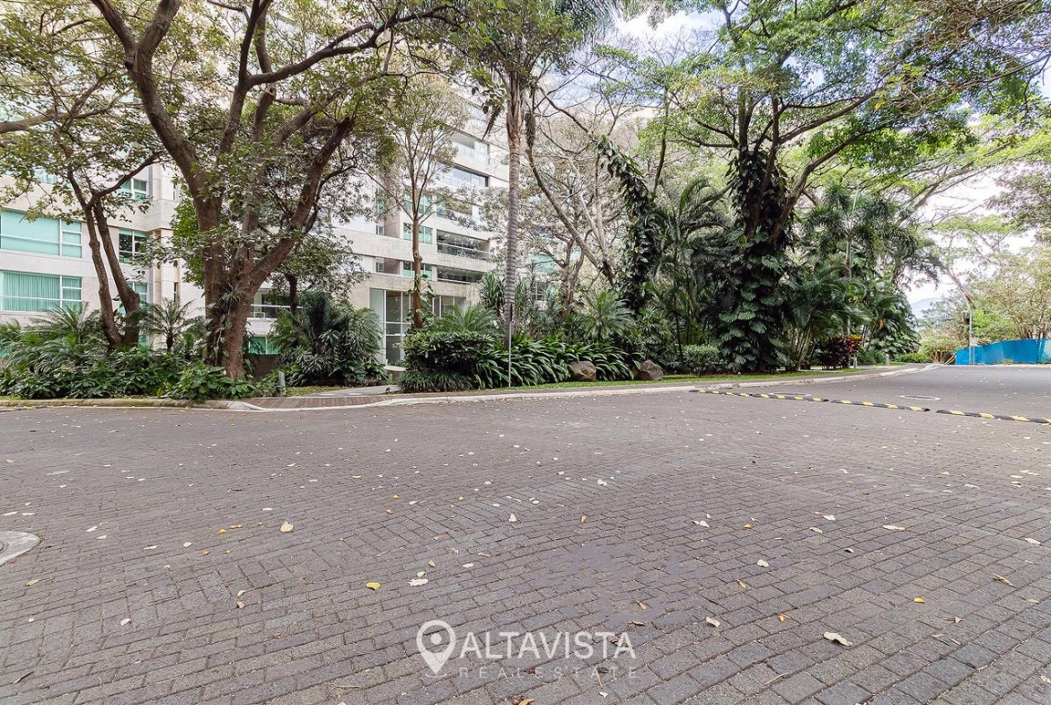 Central Park Escazú