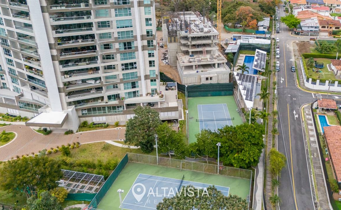 Central Park Escazú