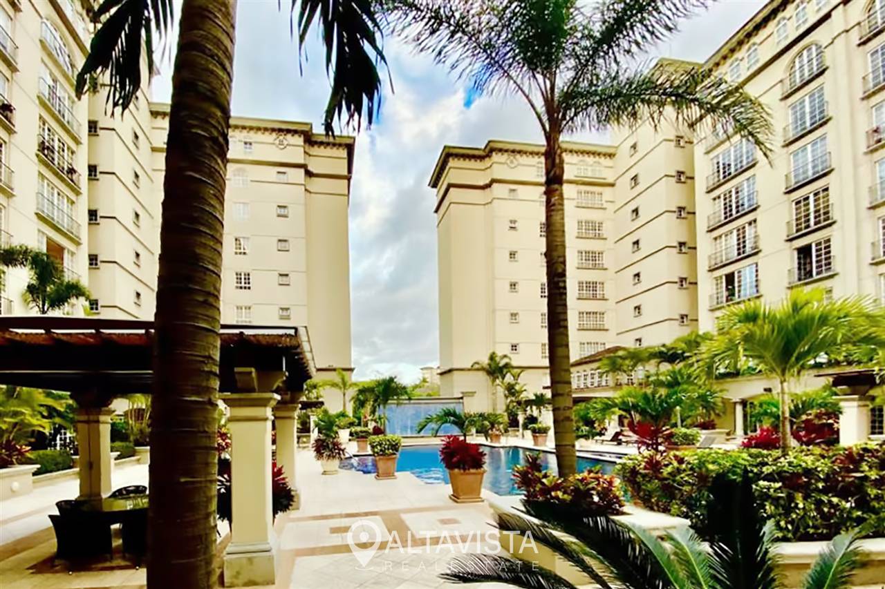 El Cortijo Los Laureles