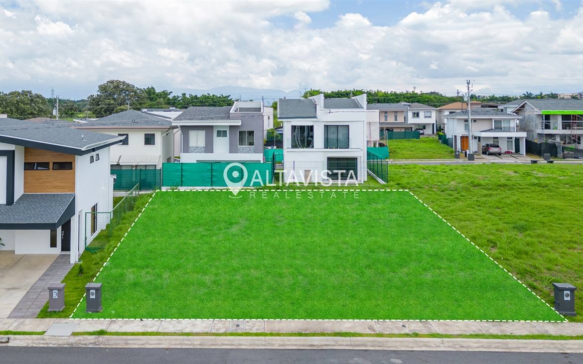 Lote en venta Condominio Villa del Sol