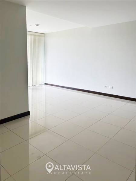 Torres de San Marino en Heredia