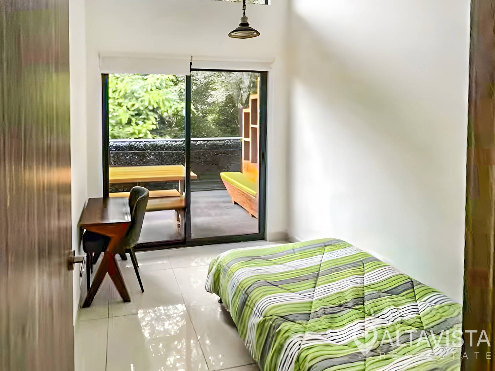 Venta de casa en condominio bari