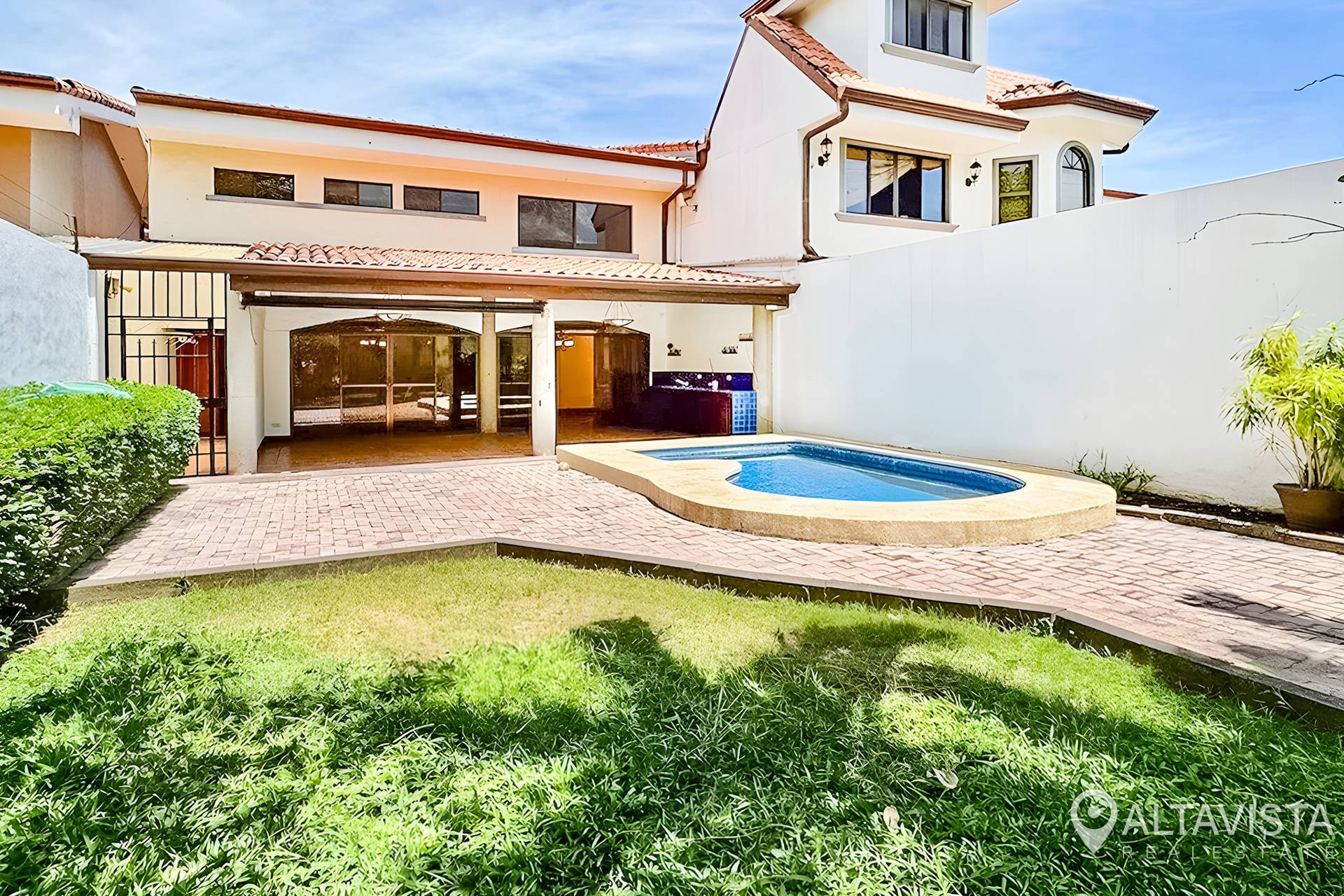 Venta de casa en condominio praderas del sol-13 Casa en venta condominio Santa Ana