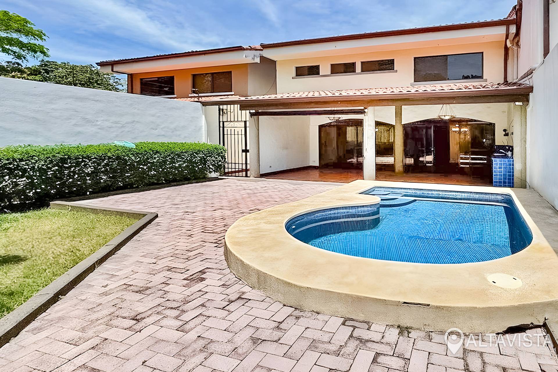 Venta de casa en condominio praderas del sol-15 Casa en venta condominio Santa Ana