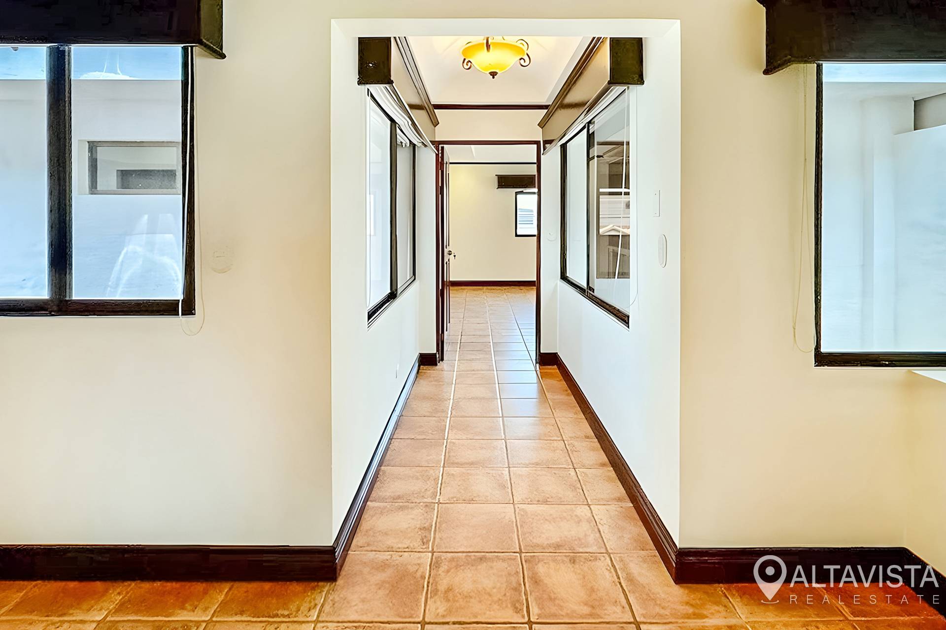 Venta de casa en condominio praderas del sol-2 Casa en venta condominio Santa Ana