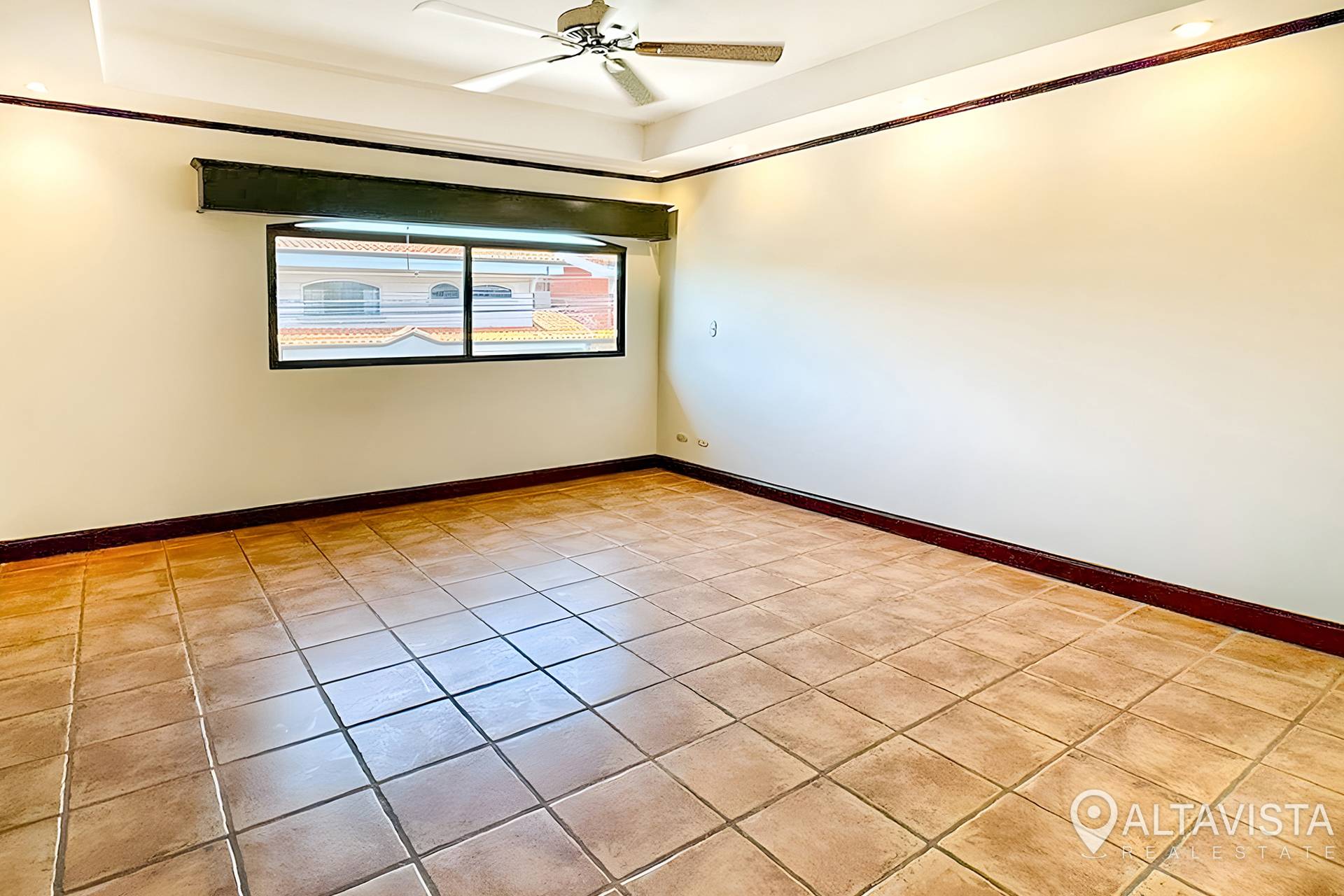 Venta de casa en condominio praderas del sol-9 Casa en venta condominio Santa Ana