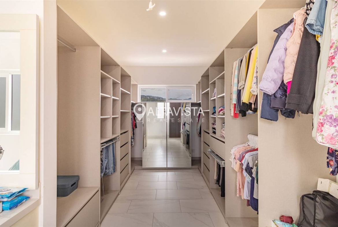 Venta de casa tierras del este