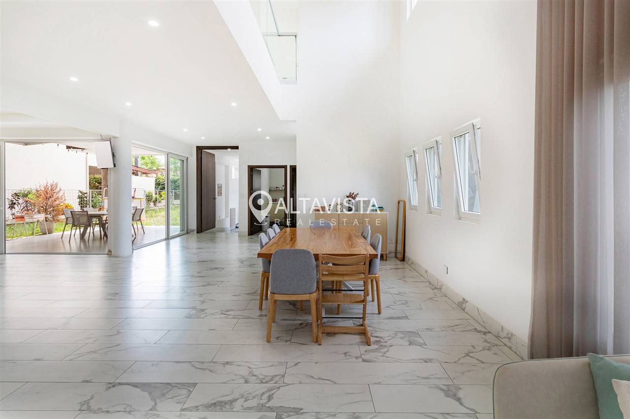 Venta de casa tierras del este