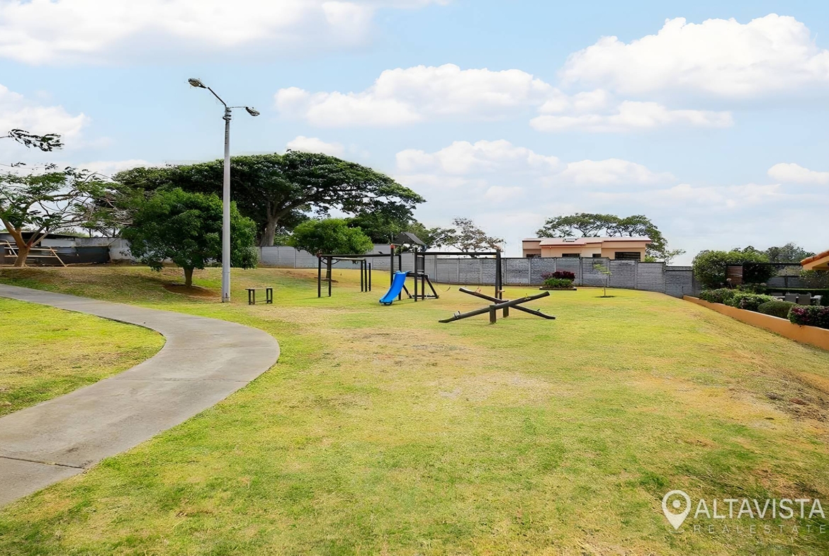 Venta de lote condominio los castillos