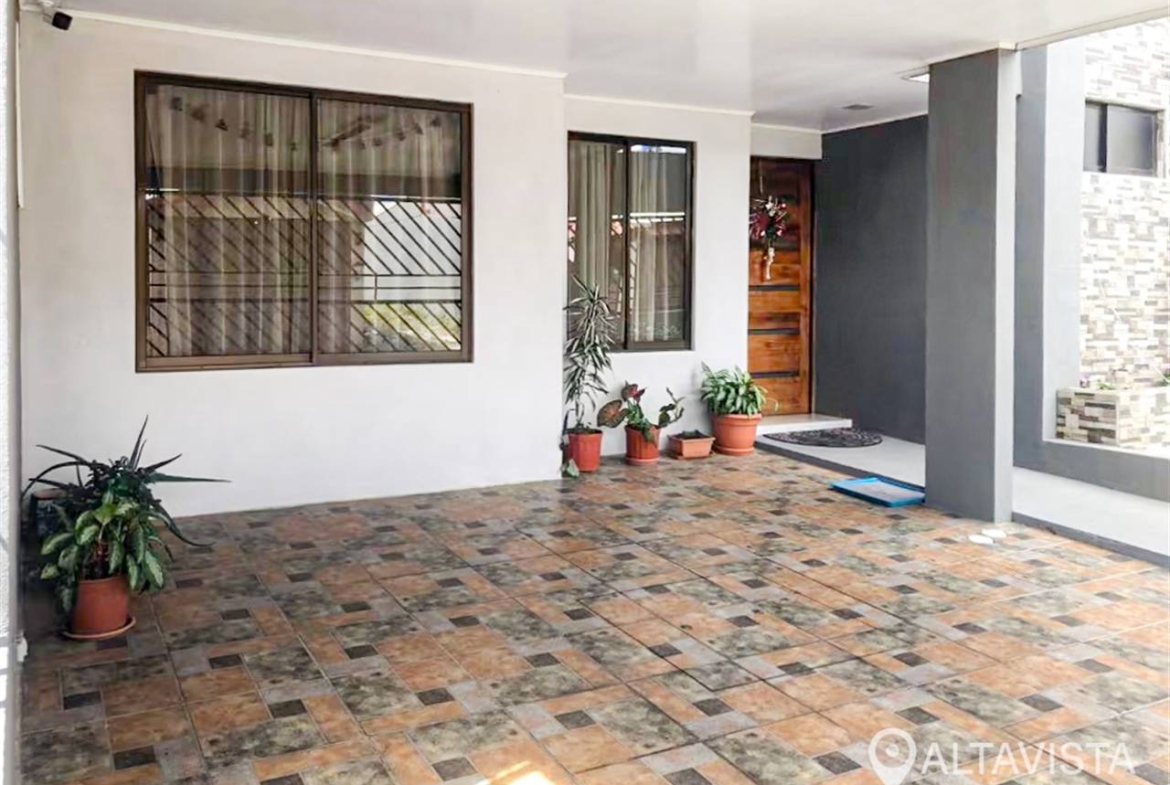Casa en venta en residencial de Cartago