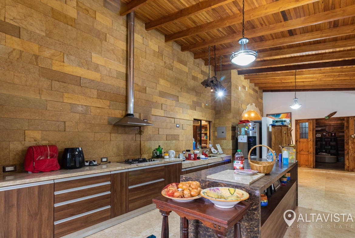 venta de Casa en Santa Ana