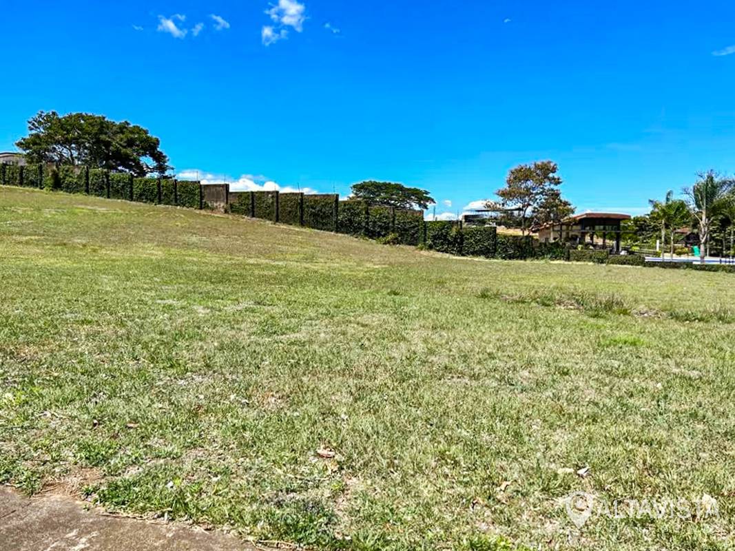venta de lote en condominio la cañada
