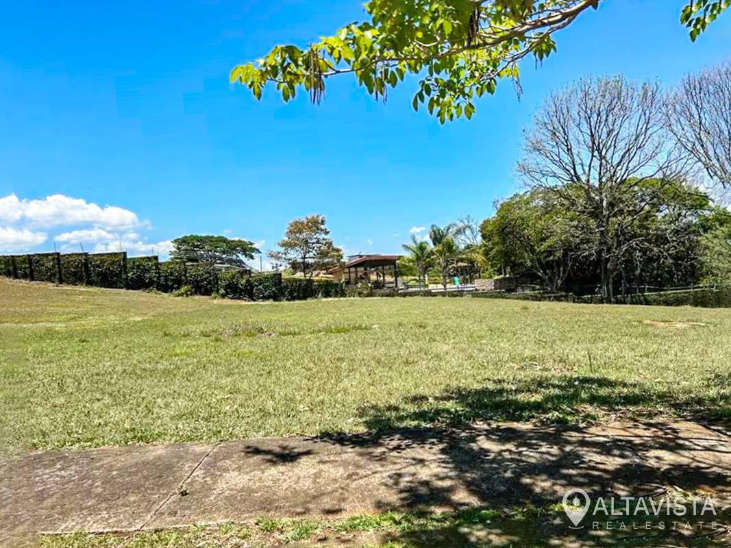venta de lote en condominio la cañada